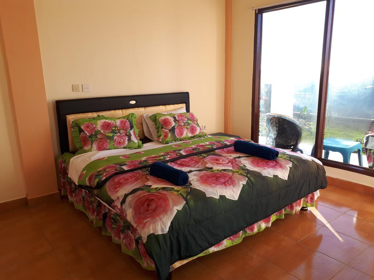 Bajawa-Roo Hotel Exterior photo